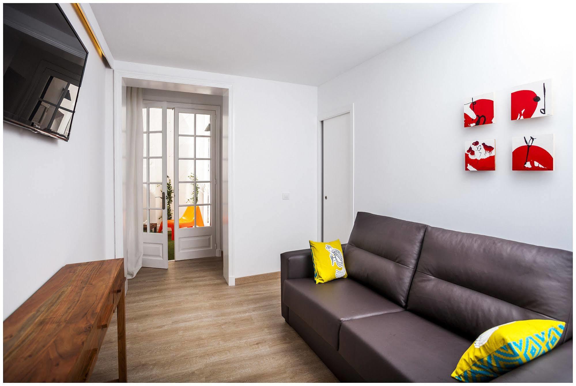 Cheap & Chic Hotel Ситадела Екстериор снимка